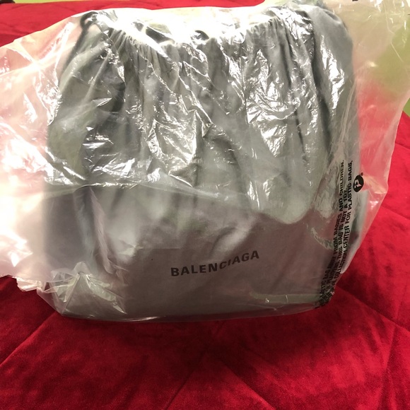 BALENCIAGA TOTE BAG - Picture 1 of 7